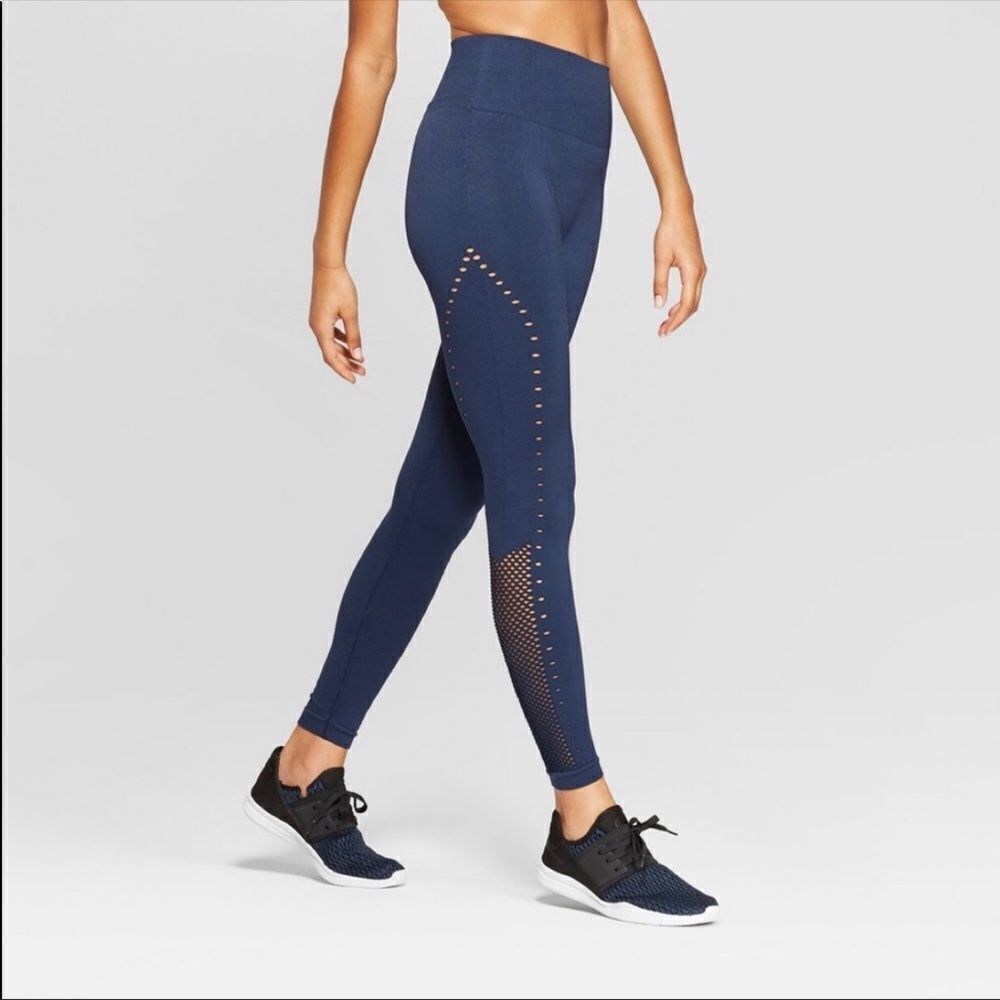 ✨ JoyLab Seamless Mid-Rise 7/8 Leggings✨